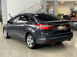 Седан Ford Focus 2012 года, 747000 рублей, Солонцы