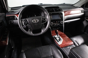 Седан Toyota Camry 2013 года, 1589000 рублей, Сургут