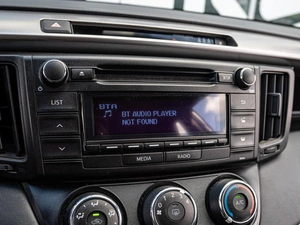 Внедорожник Toyota RAV4 2016 года, 2430000 рублей, Краснодар
