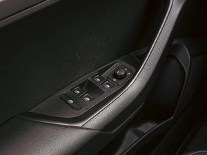 Внедорожник Skoda Karoq 2020 года, 1920000 рублей, Краснодар