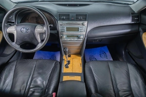 Седан Toyota Camry 2006 года, 1109000 рублей, Томск