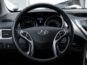 Седан Hyundai Elantra 2011 года, 850000 рублей, Ставрополь