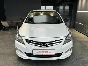 Седан Hyundai Solaris 2014 года, 995000 рублей, Абакан