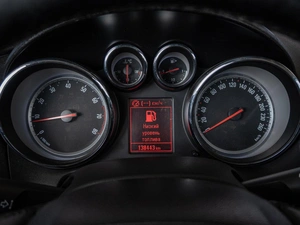 Хетчбэк Opel Astra 2012 года, 865000 рублей, Краснодар