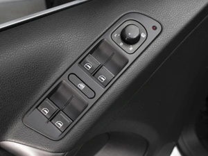 Внедорожник Volkswagen Tiguan 2009 года, 985000 рублей, Омск