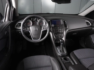 Седан Opel Astra 2013 года, 730000 рублей, Минеральные Воды