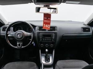 Седан Volkswagen Jetta 2014 года, 990000 рублей, Красноярск