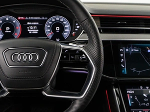 Седан Audi A8 2017 года, 5249999 рублей, Москва