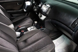 Седан Hyundai Elantra 2011 года, 669000 рублей, Сургут