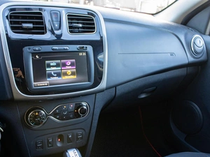 Седан Renault Logan Stepway 2021 года, 1379000 рублей, Петрозаводск