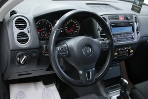 Внедорожник Volkswagen Tiguan 2011 года, 1198000 рублей, Солонцы