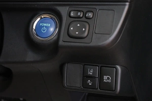 Хетчбэк Toyota Aqua 2018 года, 1459000 рублей, Омск