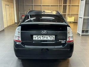 Лифтбек Toyota Prius 2010 года, 897000 рублей, Красноярск