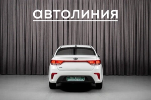 Седан Kia Rio 2020 года, 1079000 рублей, Красноярск