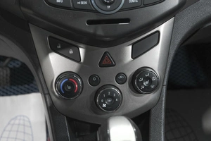 Седан Chevrolet Aveo 2012 года, 599000 рублей, Новокузнецк