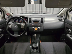 Хетчбэк Nissan Tiida 2010 года, 790000 рублей, Красноярск