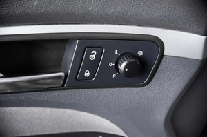 Минивэн Volkswagen Touran 2010 года, 879000 рублей, Пермь