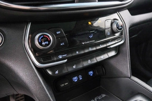 Внедорожник Hyundai Santa Fe 2018 года, 2699000 рублей, Красноярск