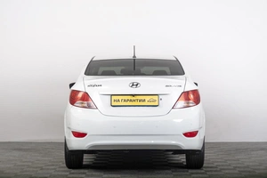 Седан Hyundai Solaris 2013 года, 999000 рублей, Томск