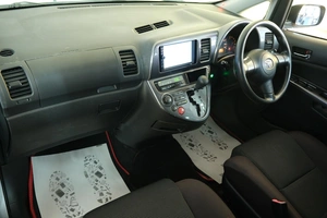 Минивэн Toyota Wish 2003 года, 689000 рублей, Омск