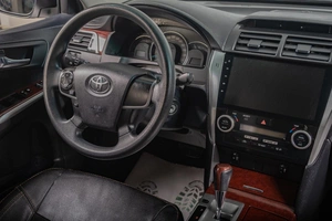 Седан Toyota Camry 2013 года, 1689000 рублей, Томск