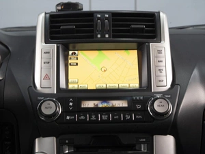 Внедорожник Toyota Land Cruiser Prado 2009 года, 2860000 рублей, Омск