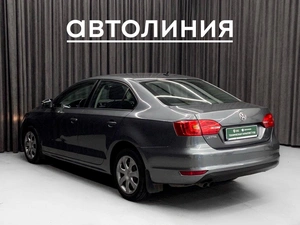 Седан Volkswagen Jetta 2012 года, 949000 рублей, Красноярск