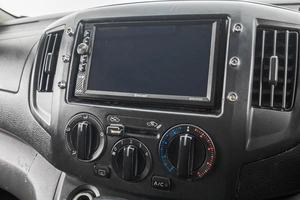 Минивэн Nissan NV200 2011 года, 1039000 рублей, Барнаул