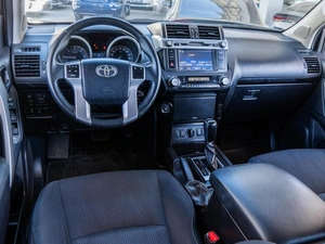 Внедорожник Toyota Land Cruiser Prado 2015 года, 3550000 рублей, Волгоград