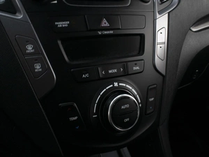 Внедорожник Hyundai Santa Fe 2012 года, 1800000 рублей, Омск