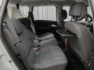 Минивэн Renault Scenic 2010 года, 725000 рублей, Красноярск