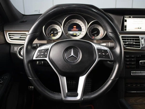 Седан Mercedes-benz E-класс 2013 года, 2330000 рублей, Омск