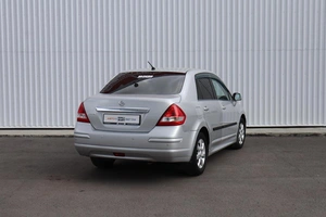 Седан Nissan Tiida 2011 года, 740000 рублей, Брянск