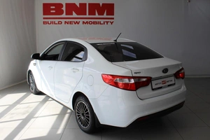 Седан Kia Rio 2014 года, 1055000 рублей, Смоленск