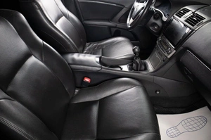 Седан Toyota Avensis 2011 года, 1439000 рублей, Оренбург