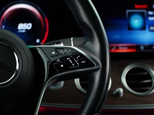 Седан Mercedes-benz E-класс 2023 года, 5498999 рублей, Москва