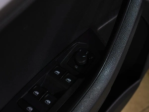 Внедорожник Skoda Karoq 2022 года, 2380000 рублей, Воронеж