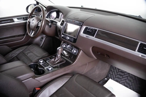 Внедорожник Volkswagen Touareg 2015 года, 3200000 рублей, Пермь