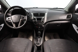 Хетчбэк Hyundai Solaris 2015 года, 959000 рублей, Новосибирск