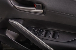 Внедорожник Toyota Corolla Cross 2022 года, 2749000 рублей, Томск