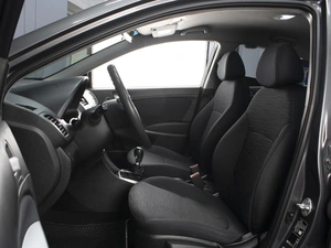 Седан Hyundai Solaris 2015 года, 770000 рублей, Омск