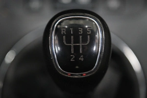 Хетчбэк Skoda Fabia 2013 года, 819000 рублей, Омск