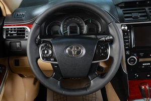 Седан Toyota Camry 2011 года, 1759000 рублей, Тюмень