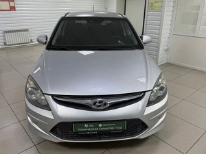Хетчбэк Hyundai i30 2010 года, 680000 рублей, Ачинск