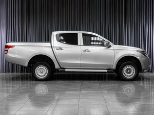 Пикап Mitsubishi L200 2017 года, 1999000 рублей, Тюмень