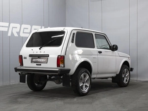 Внедорожник ВАЗ (LADA) Niva Legend 2024 года, 979000 рублей, Омск