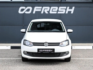 Седан Volkswagen Polo 2012 года, 799000 рублей, Кирилловка