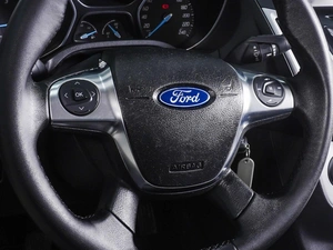 Седан Ford Focus 2011 года, 1000000 рублей, Ростов-на-Дону