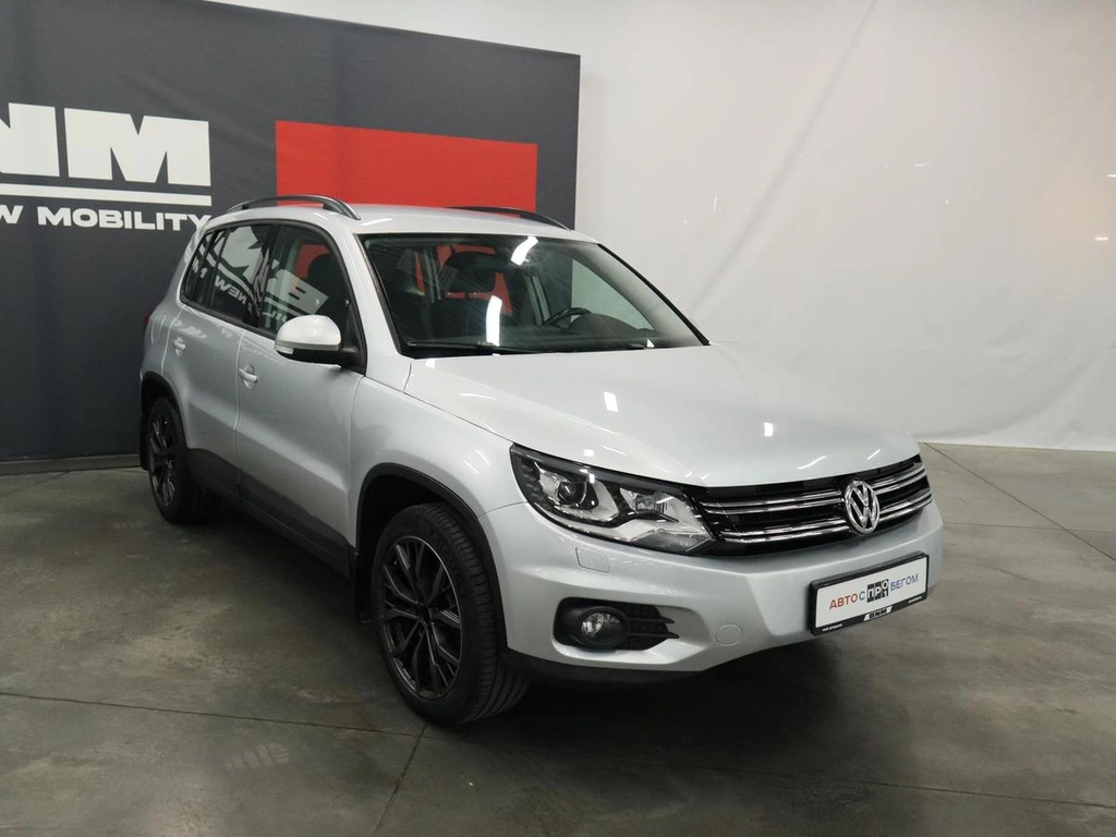 Внедорожник Volkswagen Tiguan 2013 года, 1750000 рублей, Курск