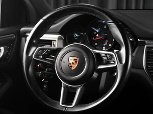 Внедорожник Porsche Macan 2018 года, 4280000 рублей, Тюмень